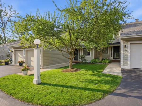 $315,000 | 272 Whitlock Street, Saline, MI 48176