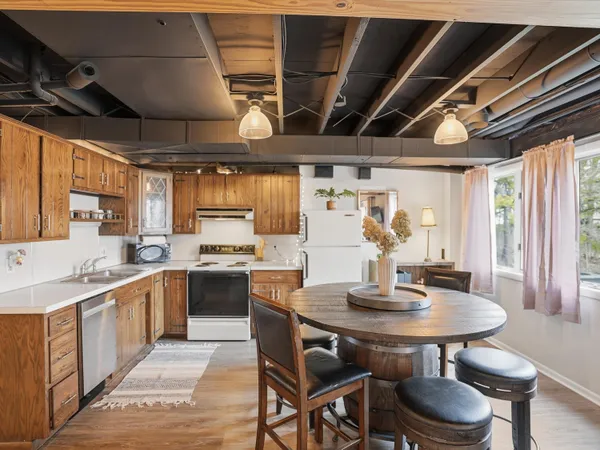 $315,000 | 272 Whitlock Street, Saline, MI 48176