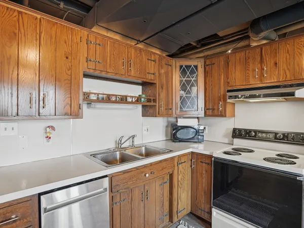 $315,000 | 272 Whitlock Street, Saline, MI 48176