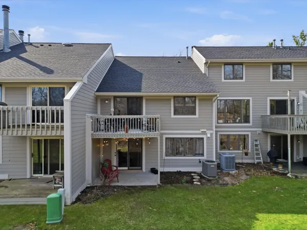 $315,000 | 272 Whitlock Street, Saline, MI 48176