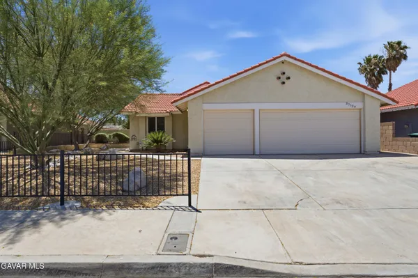 $530,000 | 37129 Calle Amigo, Palmdale, CA 93550