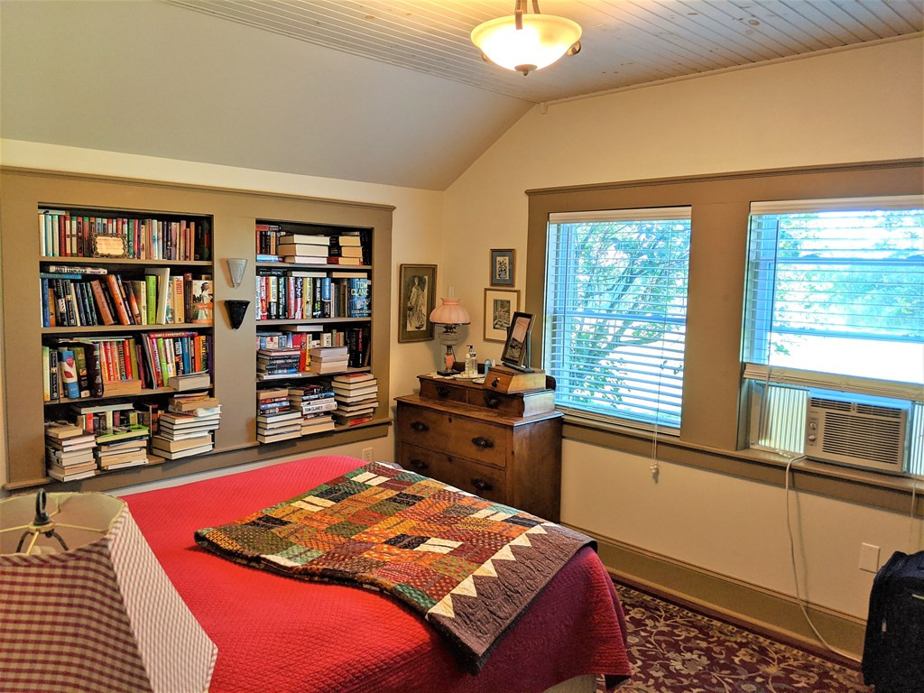 707 Telegraph Road Peru, NY 12972 - Photo 12 of 27