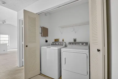 $249,000 | 10231 North Circle Lake Drive, Unit 201, Boynton Beach, FL 33437