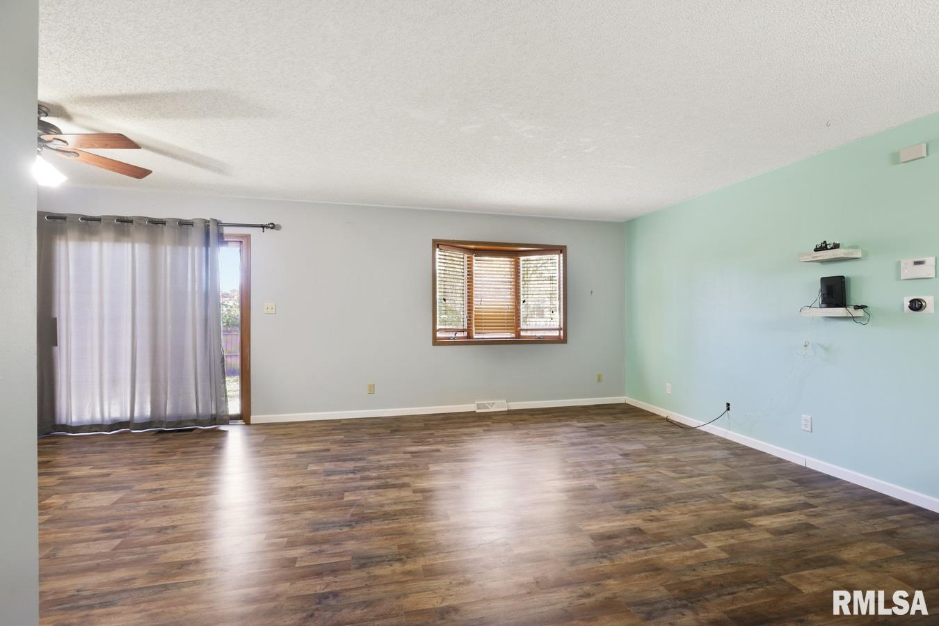 5269 Buford Street Springfield, IL 62703 - Photo 2 of 31 Gallery Image 2