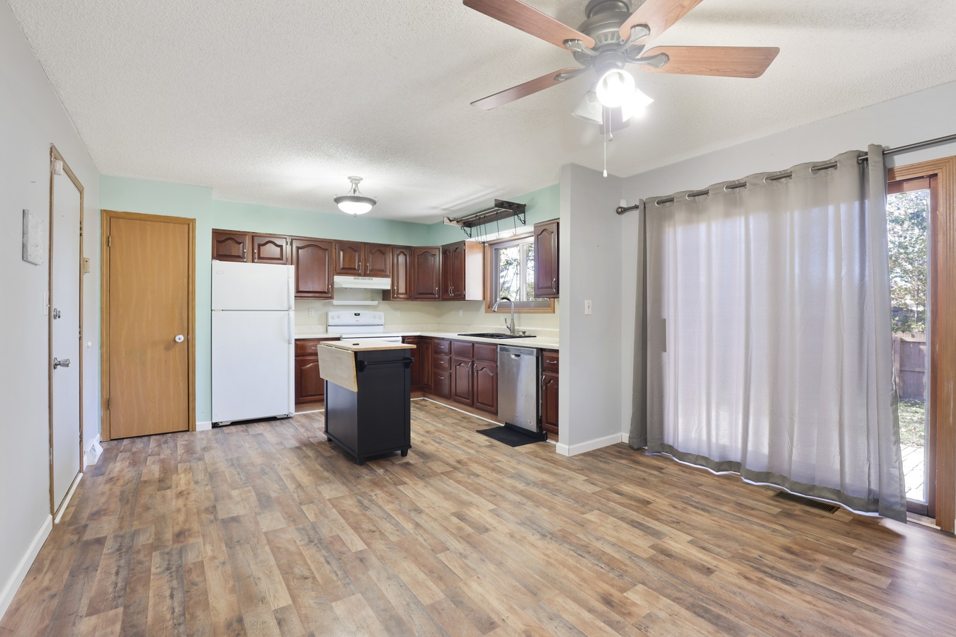 5269 Buford Street Springfield, IL 62703 - Photo 5 of 31 Gallery Image 5