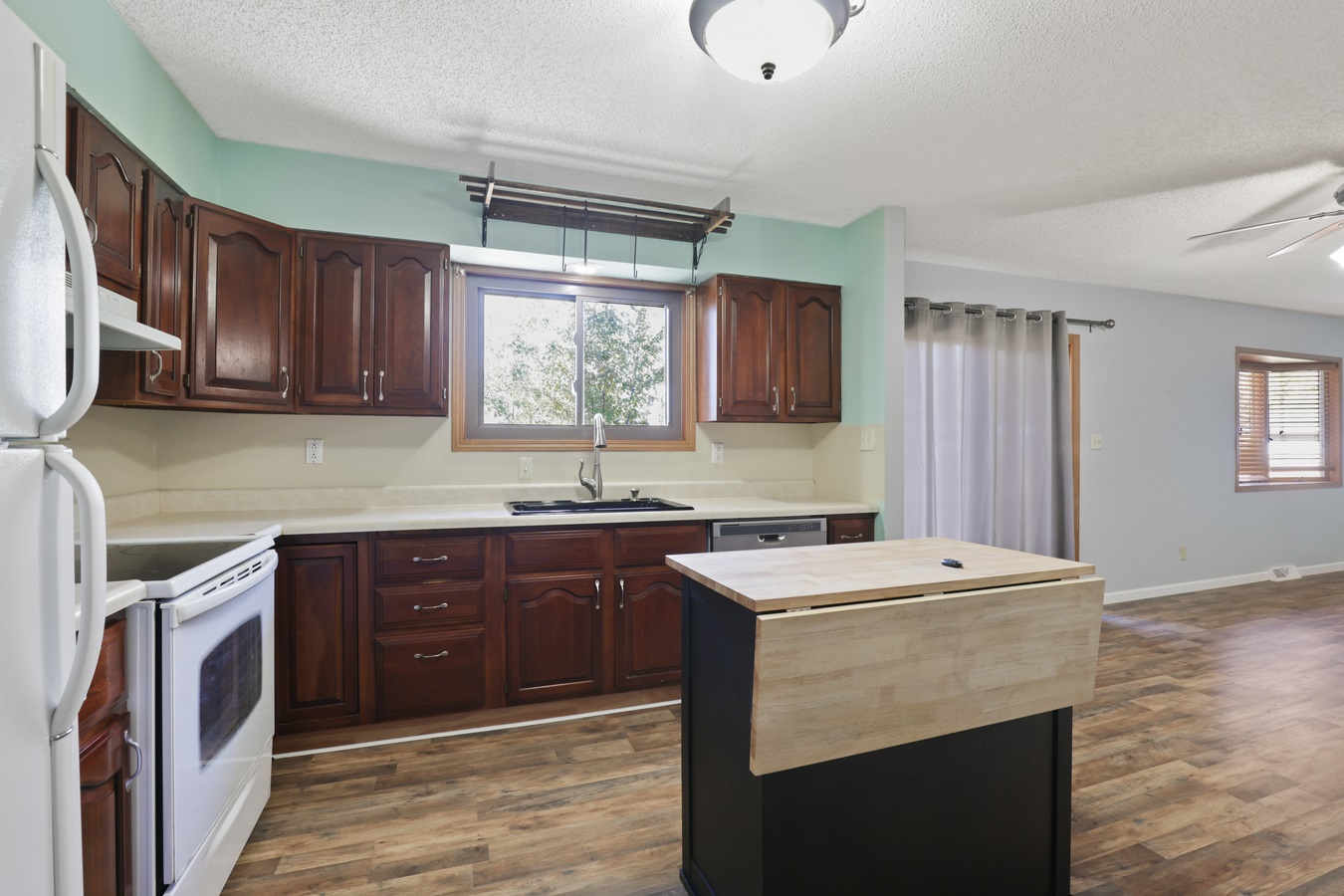 5269 Buford Street Springfield, IL 62703 - Photo 7 of 31 Gallery Image 7