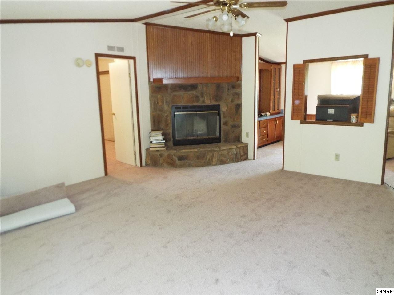 335 Thompson Way Cosby, TN 37722 - Photo 4 of 36 Gallery Image 4