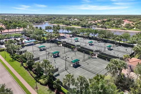 $699,000 | 28032 Eagle Ray Court, Bonita Springs, FL 34135