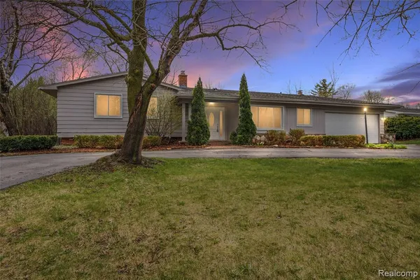 $3,000 | 2505 Rambling Way, Bloomfield Hills, MI 48302