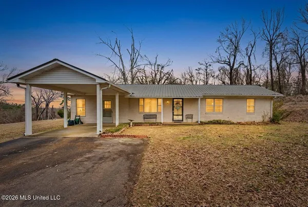 $315,000 | 732 East Highway 30, Oxford, MS 38655