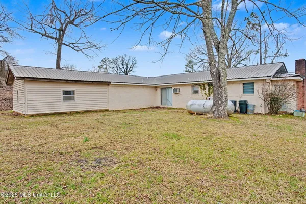 $315,000 | 732 East Highway 30, Oxford, MS 38655