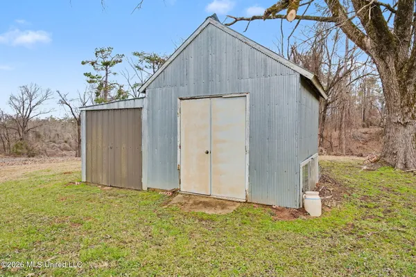 $315,000 | 732 East Highway 30, Oxford, MS 38655