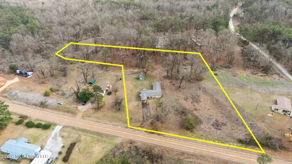 $315,000 | 732 East Highway 30, Oxford, MS 38655