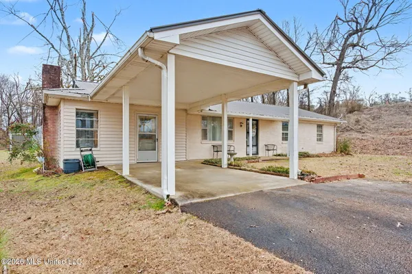 $315,000 | 732 East Highway 30, Oxford, MS 38655
