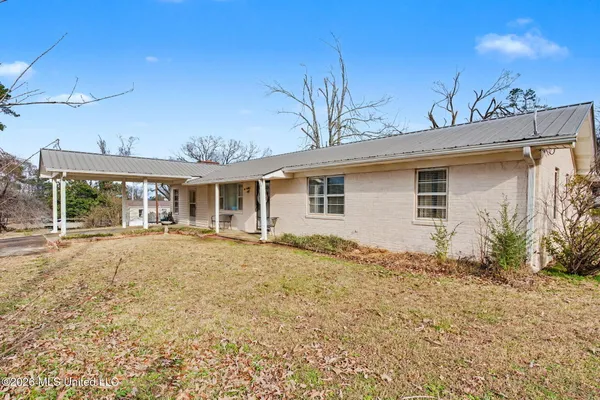 $315,000 | 732 East Highway 30, Oxford, MS 38655