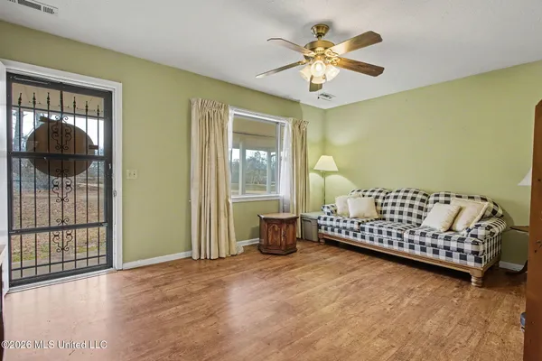 $315,000 | 732 East Highway 30, Oxford, MS 38655