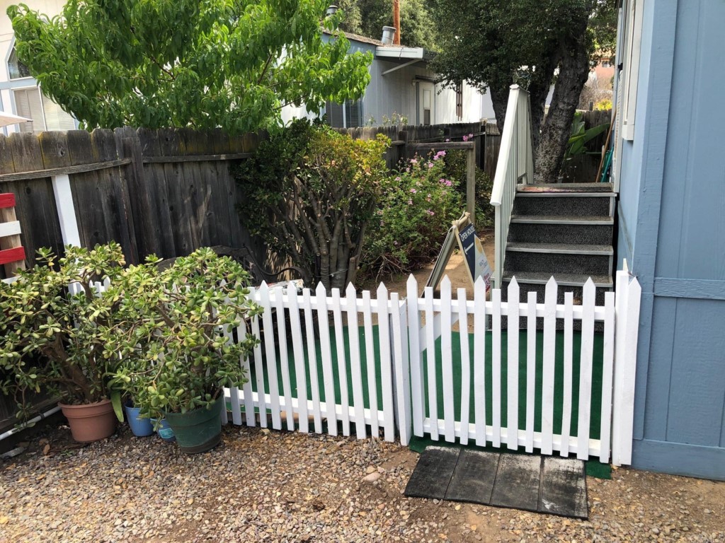 12306 Old Pomerado Road, Unit 14 Poway, CA 92064 - Photo 4 of 20 a park that has a lots of flower plants