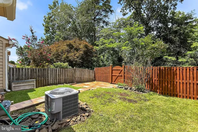 $2,650 | 7462 Towchester Court, Alexandria, VA 22315