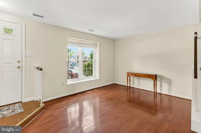 $2,650 | 7462 Towchester Court, Alexandria, VA 22315