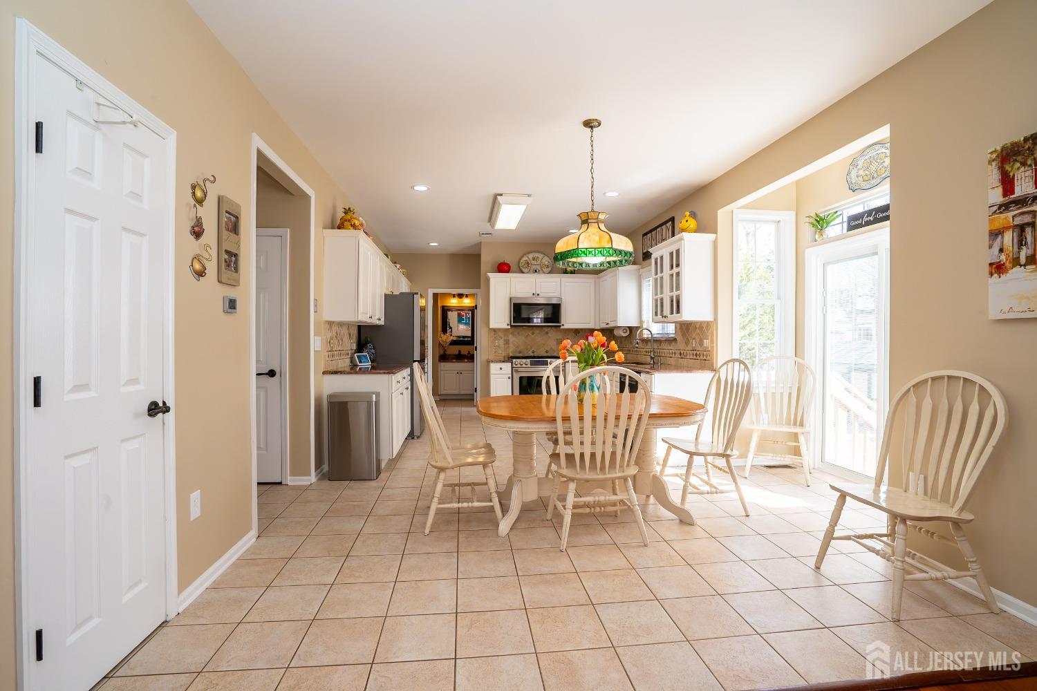 17 Putnam Road Monmouth Junction, NJ 08852 - Photo 20 of 57