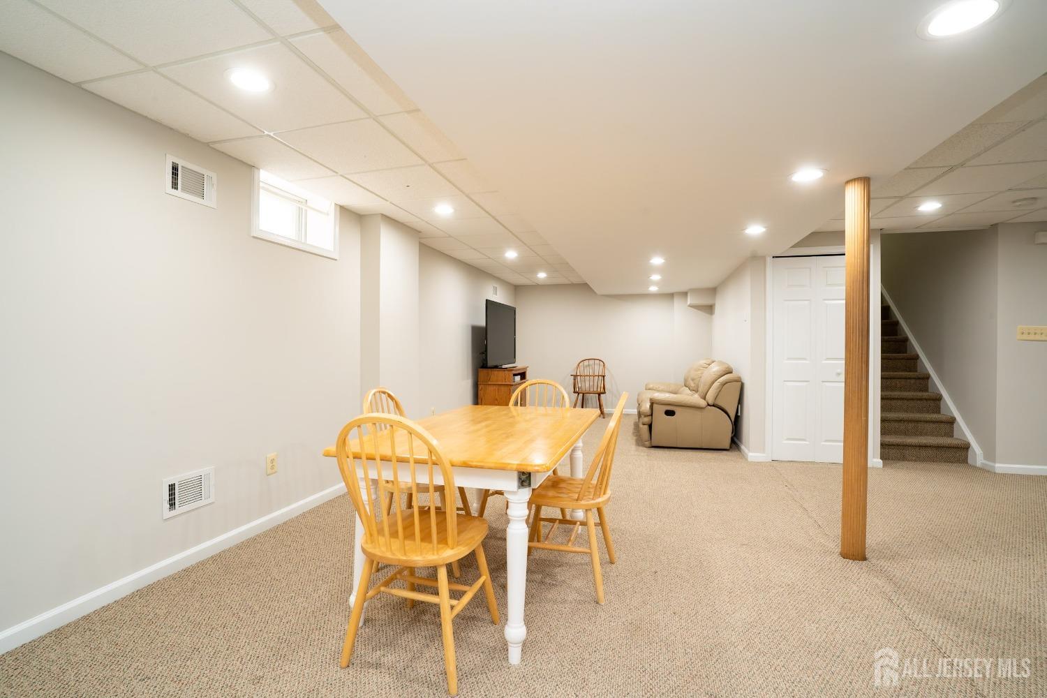 17 Putnam Road Monmouth Junction, NJ 08852 - Photo 44 of 57