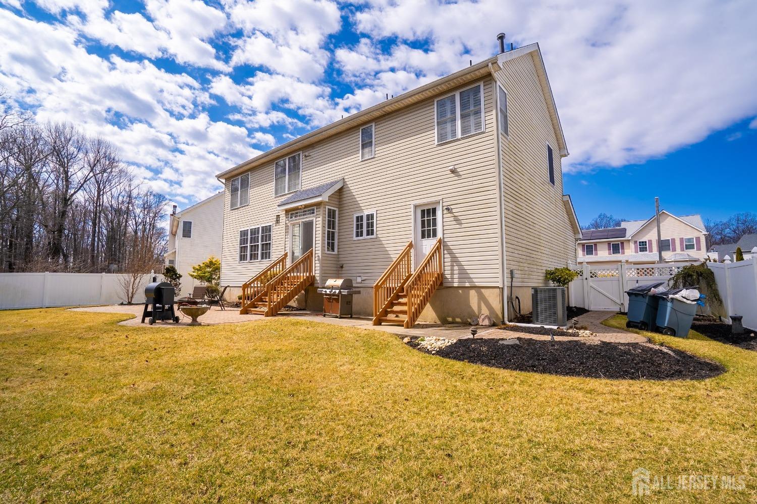 17 Putnam Road Monmouth Junction, NJ 08852 - Photo 5 of 57