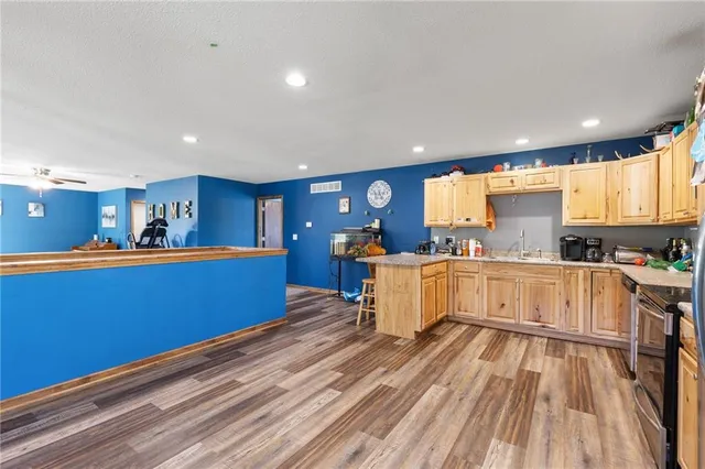 $474,500 | 671 Northeast 750 Road, Knob Noster, MO 65336