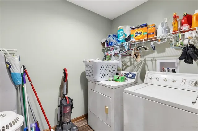 $474,500 | 671 Northeast 750 Road, Knob Noster, MO 65336