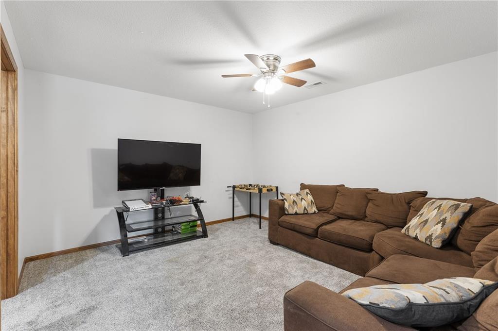 671 Northeast 750 Road Knob Noster, MO 65336 - Photo 31 of 58