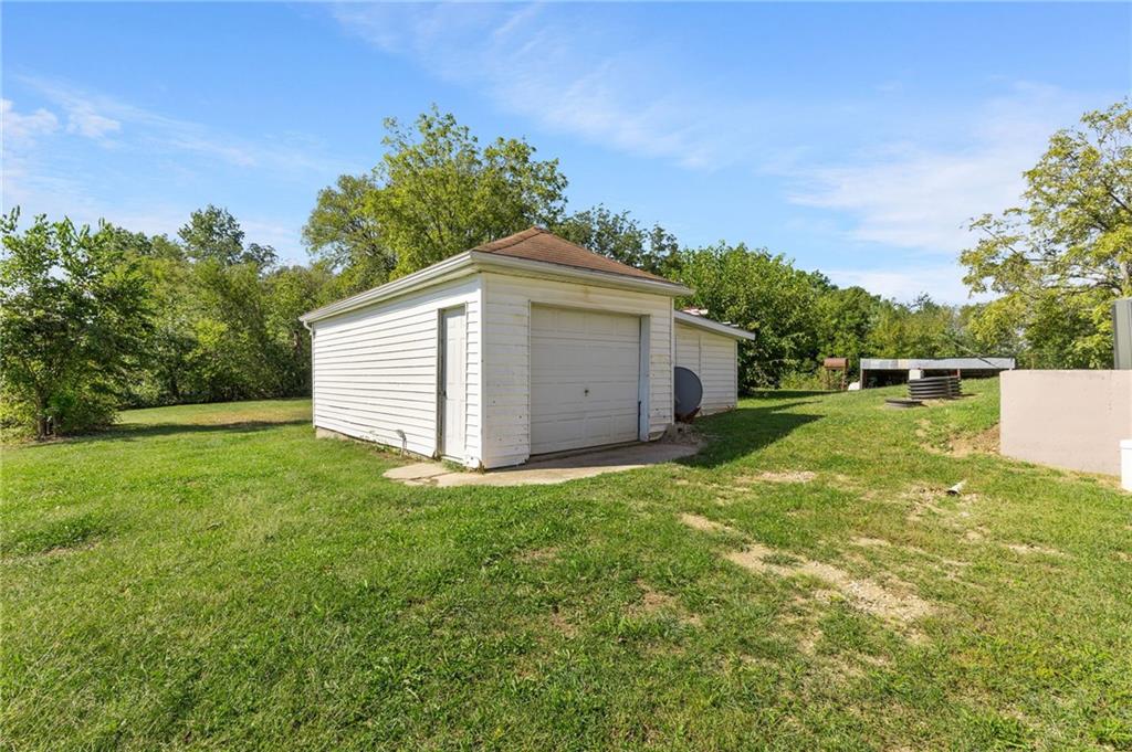 671 Northeast 750 Road Knob Noster, MO 65336 - Photo 47 of 58