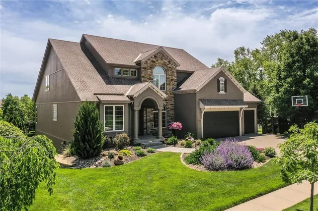 $1,050,000 | 9321 West 156th Place, Overland Park, KS 66221