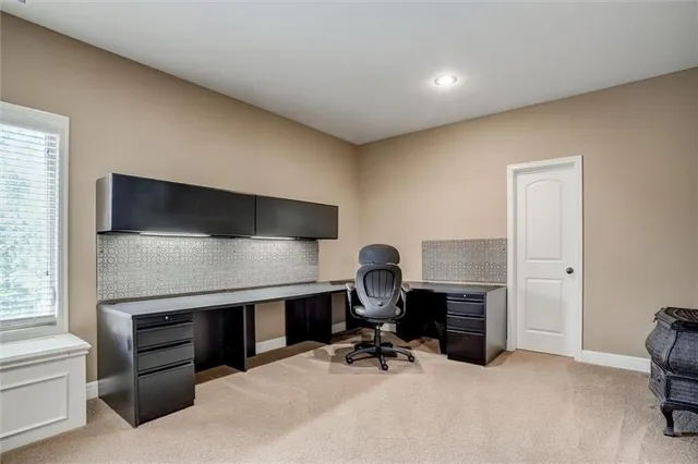 $1,050,000 | 9321 West 156th Place, Overland Park, KS 66221