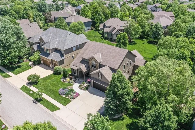 $1,050,000 | 9321 West 156th Place, Overland Park, KS 66221