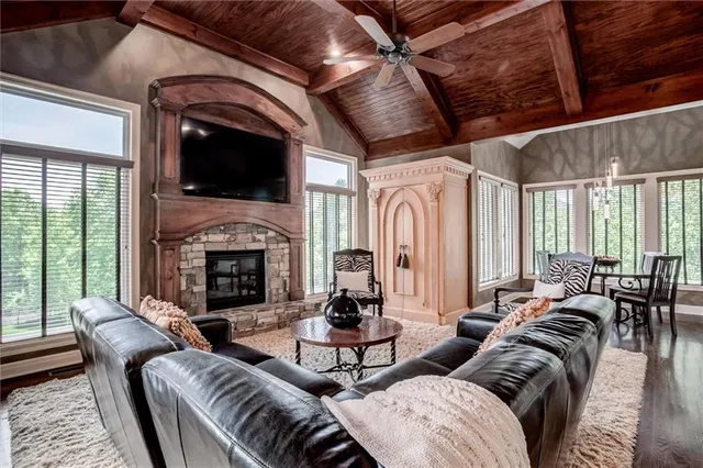 $1,050,000 | 9321 West 156th Place, Overland Park, KS 66221