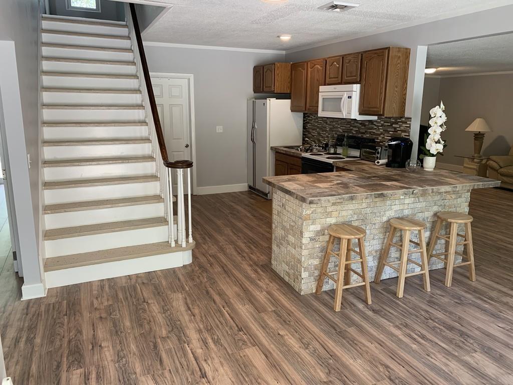 83 Main Road Montgomery, MA 01085 - Photo 7 of 24