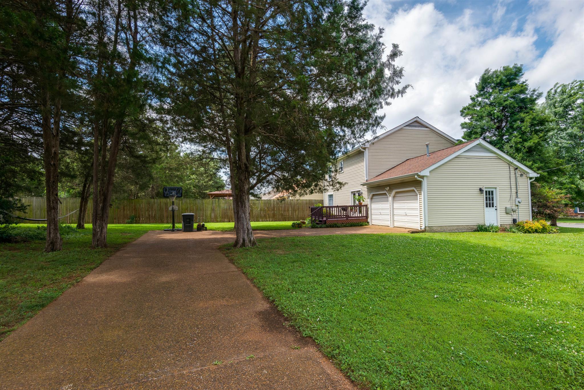 316 Cedarcliff Road Antioch, TN 37013 - Photo 3 of 27 a front view of house with yard and green space