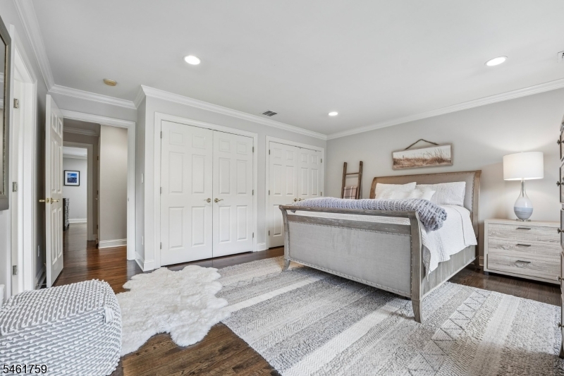 6 Combs Hollow Road Mendham, NJ 07945 - Photo 24 of 45 Gallery Image 24