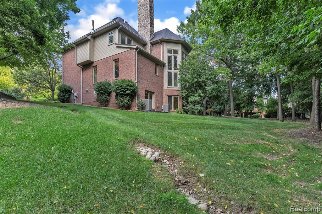 1691 Spring Creek Drive Rochester Hills, MI 48306 - Photo 67 of 78