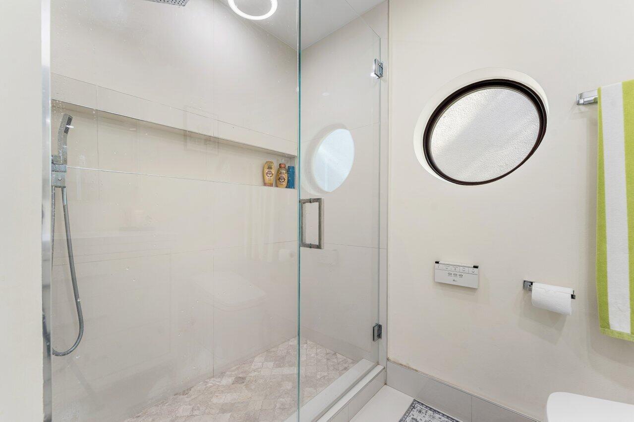 23419 Mirabella Circle South Boca Raton, FL 33433 - Photo 26 of 57 033-23419MirabellaCircleSouth-BocaRaton-