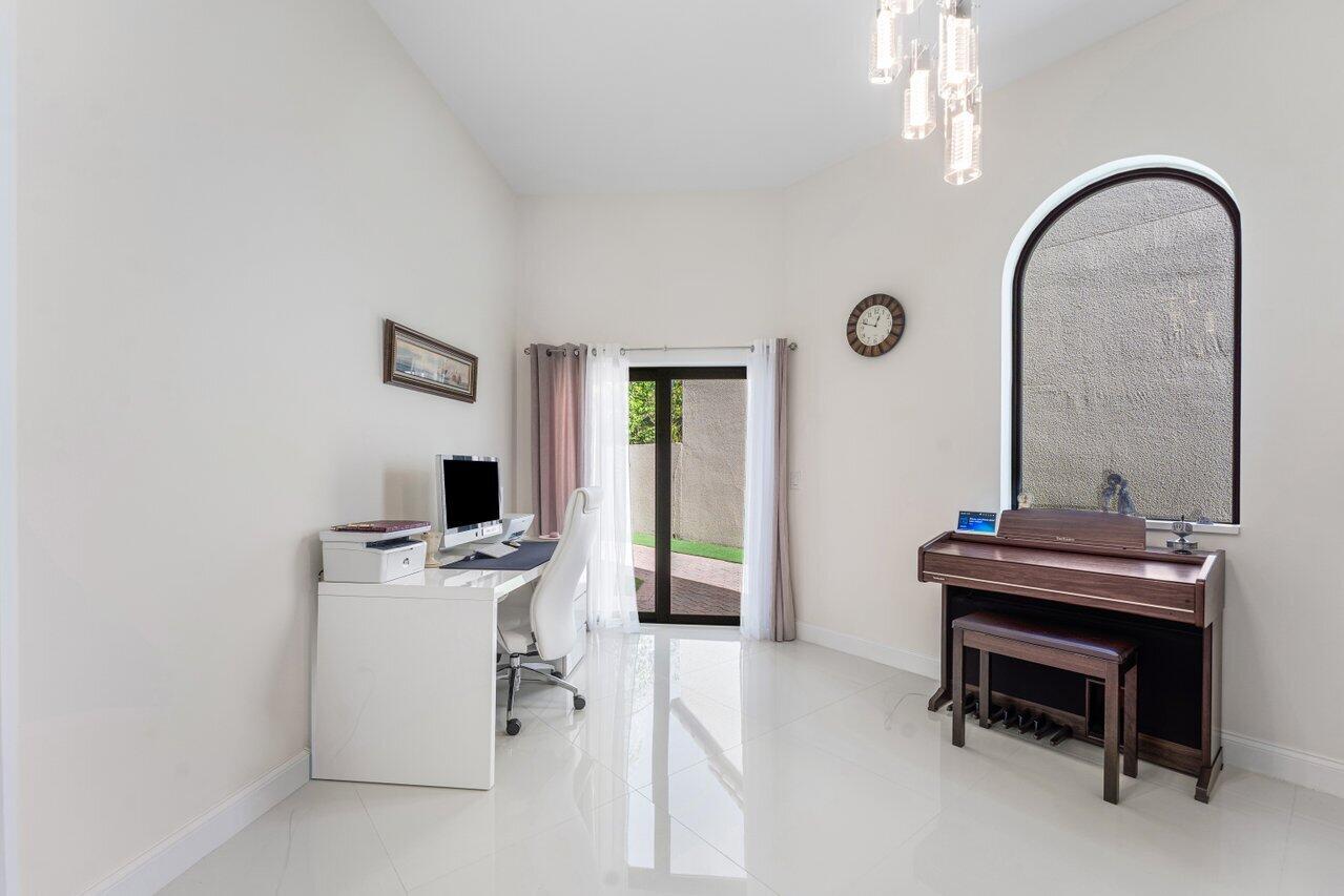 23419 Mirabella Circle South Boca Raton, FL 33433 - Photo 29 of 57 036-23419MirabellaCircleSouth-BocaRaton-