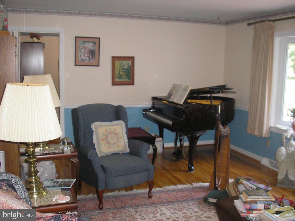 1251 Hunsicker Road Lancaster, PA 17601 - Photo 4 of 28 Gallery Image 4