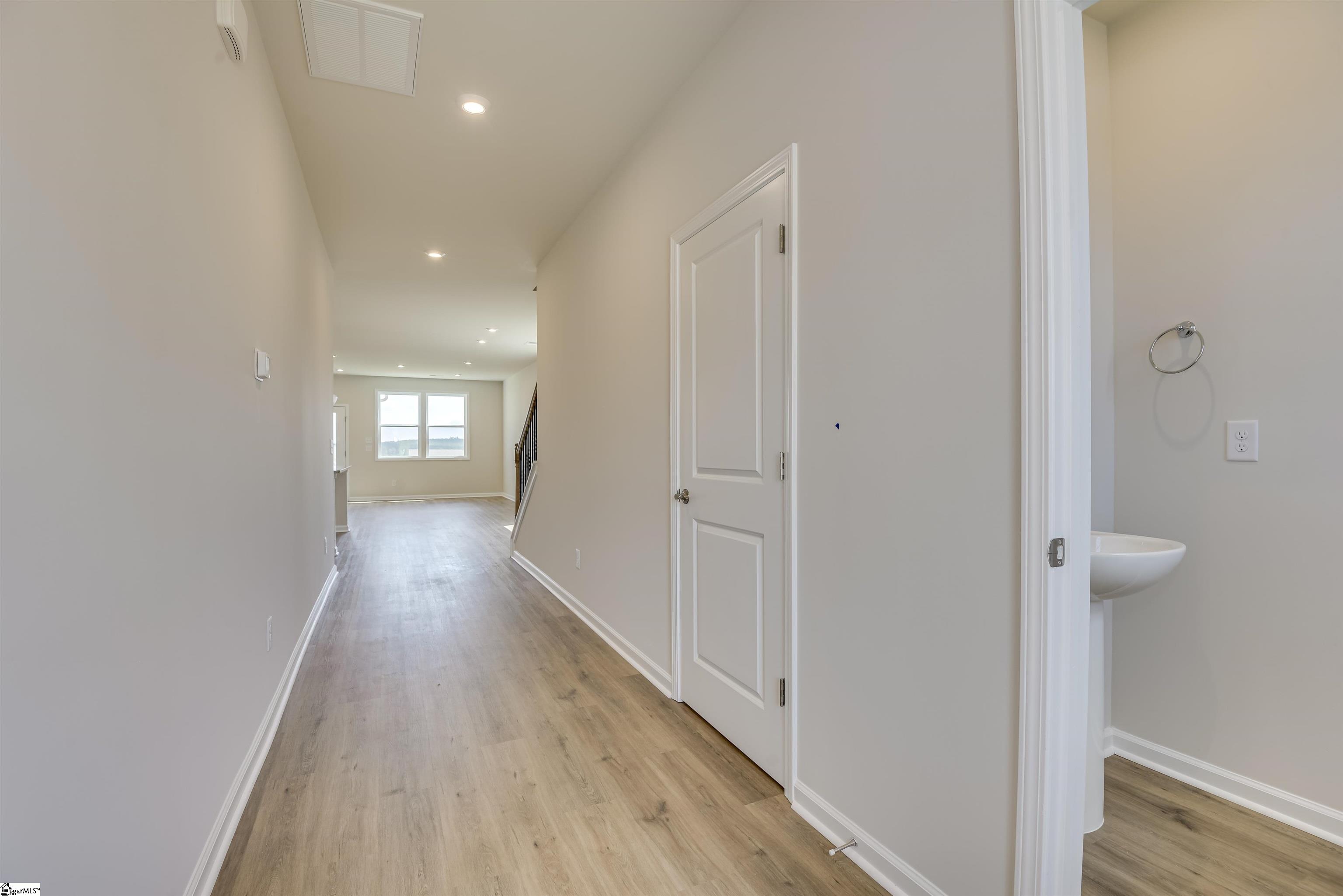 6 Quinn Lane Fountain Inn, SC 29644 - Photo 3 of 36