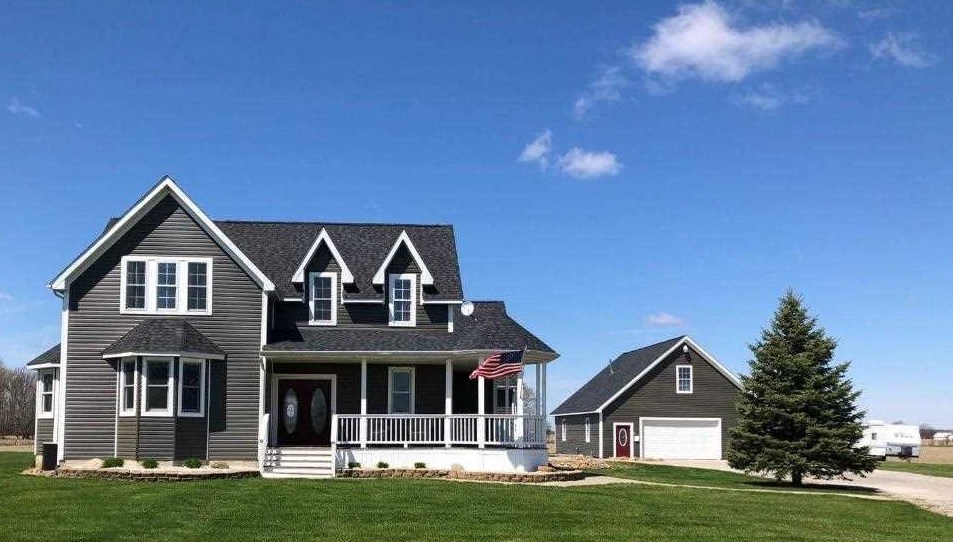 18260 Briggs Road New Lothrop, MI 48460 - Photo 1 of 18 31377879.JPG