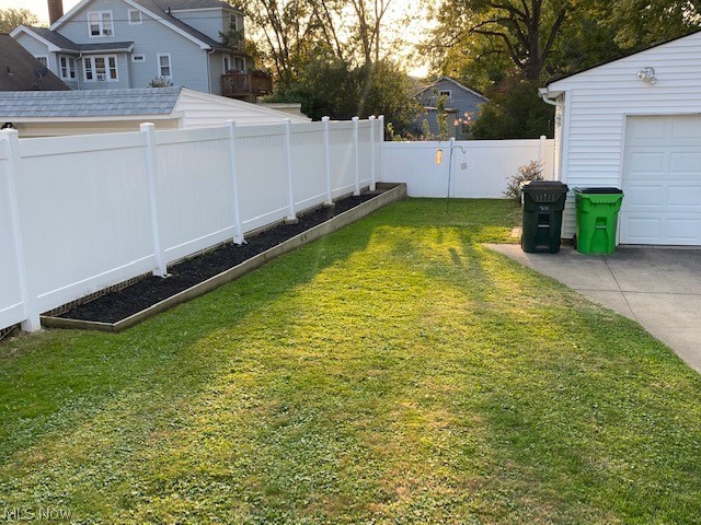 1272 South Green Road Cleveland, OH 44121 - Photo 5 of 17