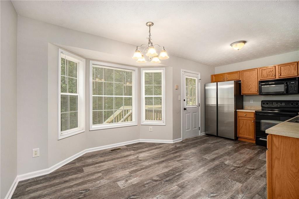 178 Colton Drive Dallas, GA 30132 - Photo 8 of 25