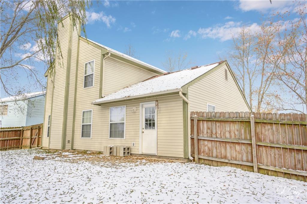 3958 Tamara Way Franklin, IN 46131 - Photo 3 of 22 Gallery Image 3