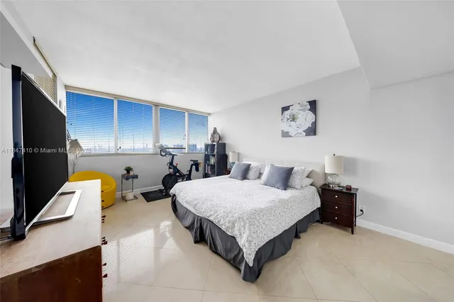 $865,000 | 7929 West Drive, Unit 1503, North Bay Village, FL 33141