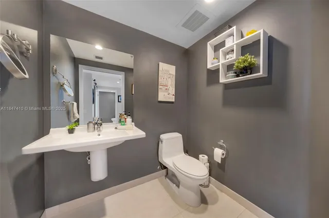 $865,000 | 7929 West Drive, Unit 1503, North Bay Village, FL 33141