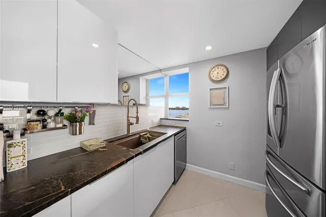 $865,000 | 7929 West Drive, Unit 1503, North Bay Village, FL 33141