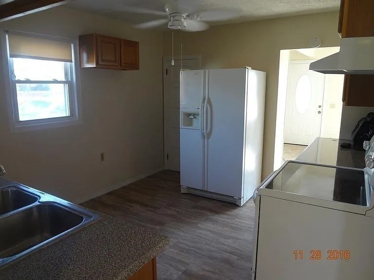 64 Berkshire Avenue Springfield, MA 01109 - Photo 13 of 24